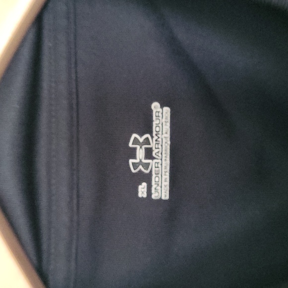 Under Armour Ladies Sleeveless Golf Shirt - Picture 2 of 4